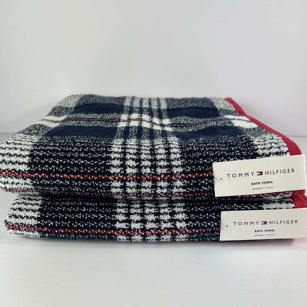Tommy Hilfiger 2 pc Bath Towel Set Madras Plaid Blue White Red Soft Cotton NEW